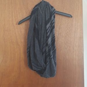 Grey & black scarf